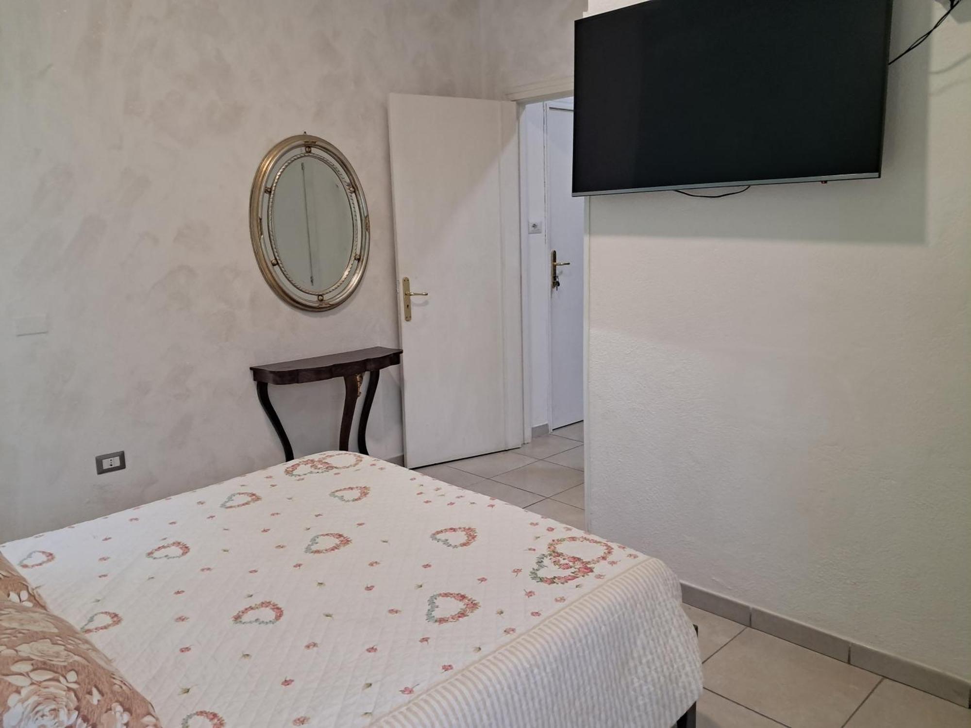Enza Vacanze Apartment *